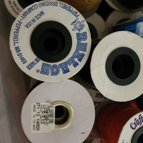 Lot Of PU Leather Crafts Jewelry Making Cords New Random Colors Set Of 5 - Picture 4 of 6